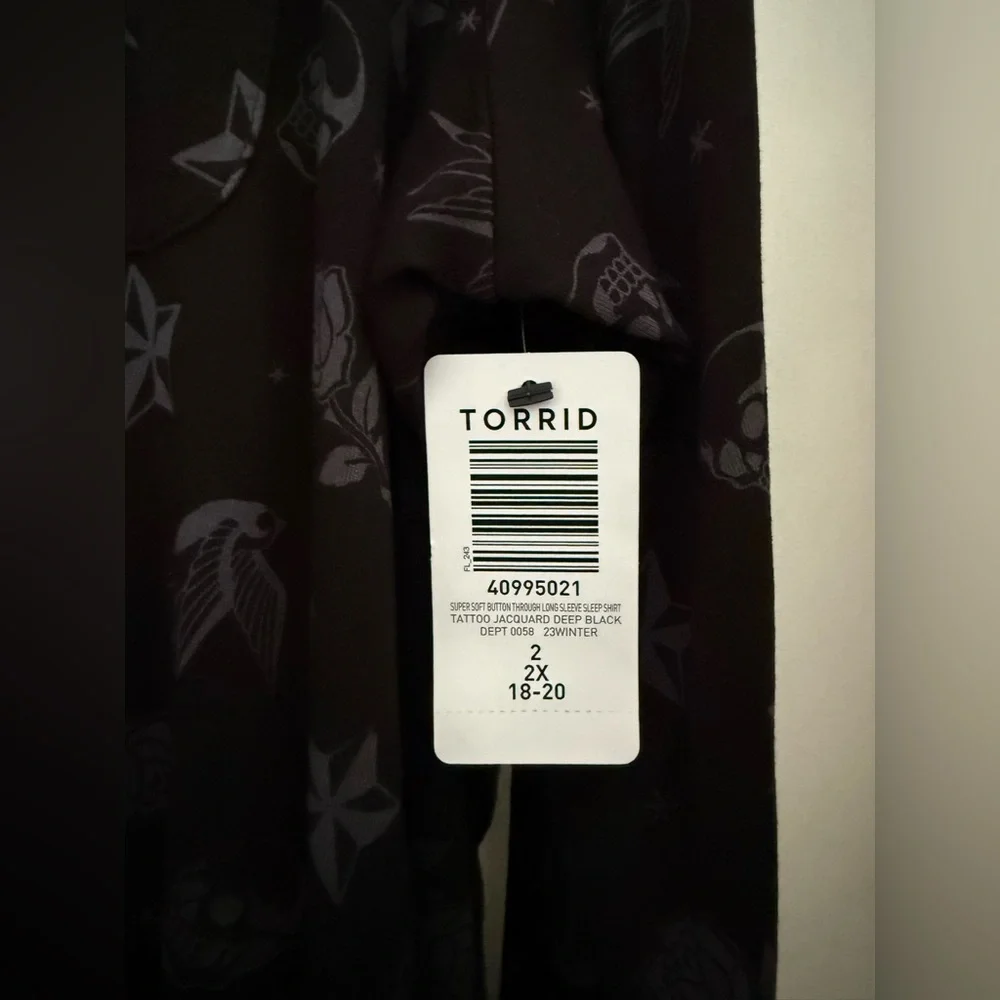🆕 Torrid Super Soft Button Through Long Sleeve Sleep Shirt size 2 - Picture 8 of 10